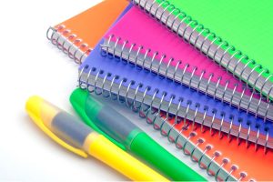 lista de material escolar 1 ano ensino médio 2025