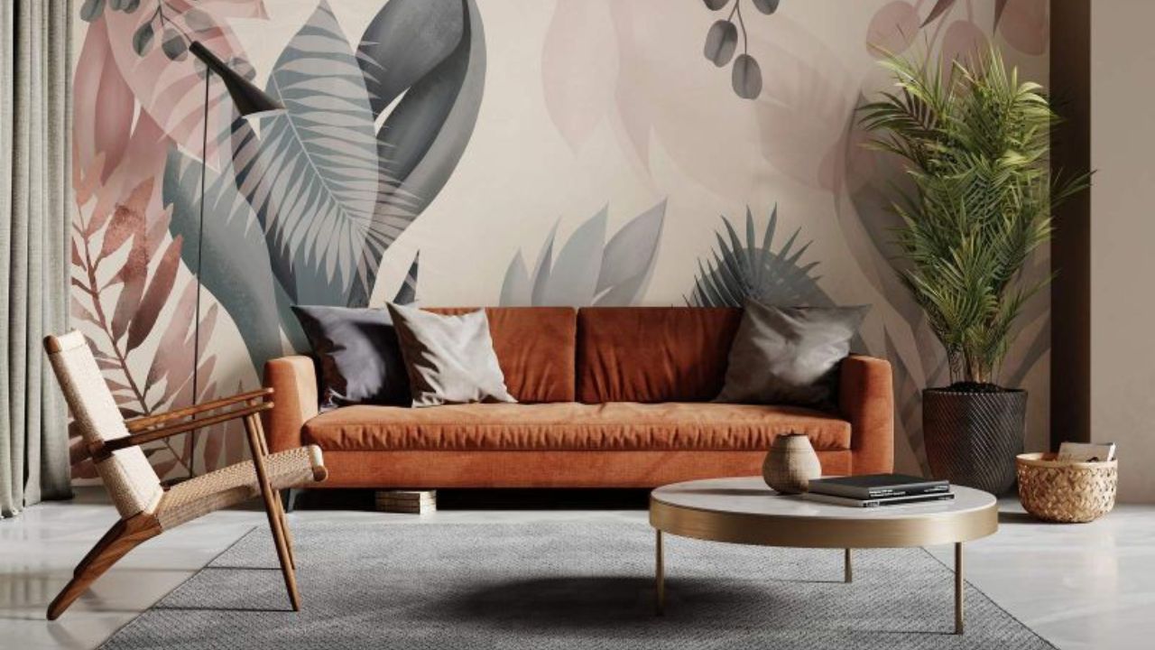 sala de estar com parede principal de mural