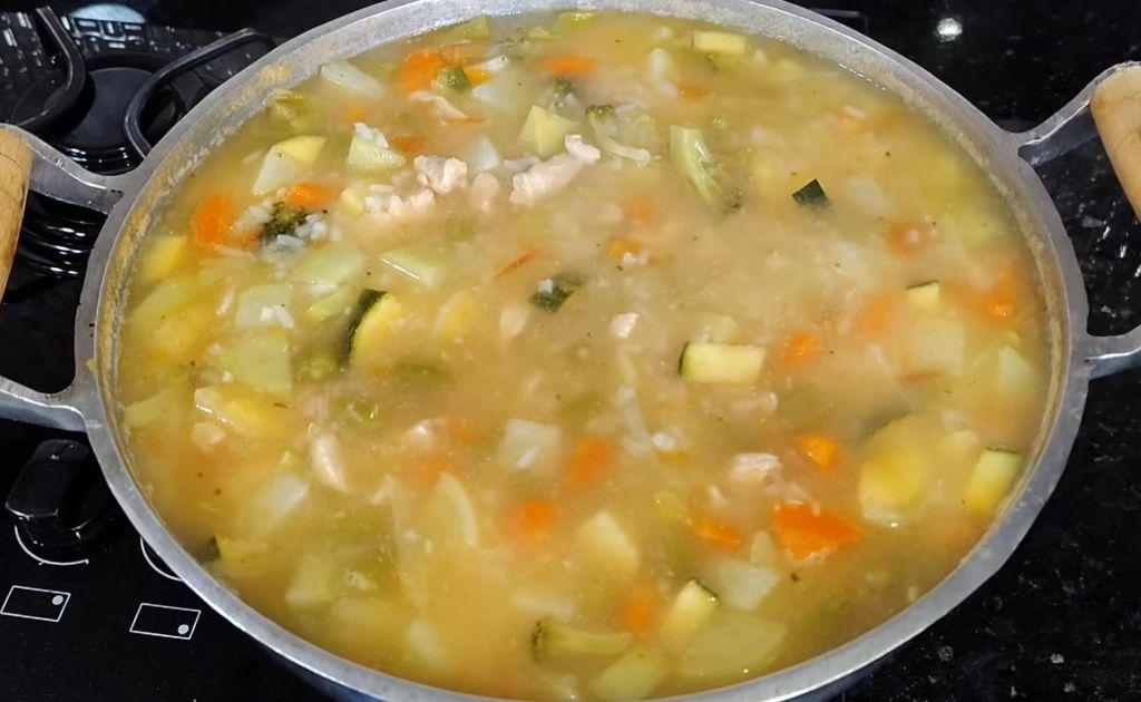 Receita de sopa de legumes com arroz
